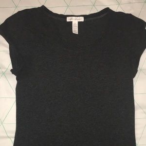 Short sleeve gray shirt